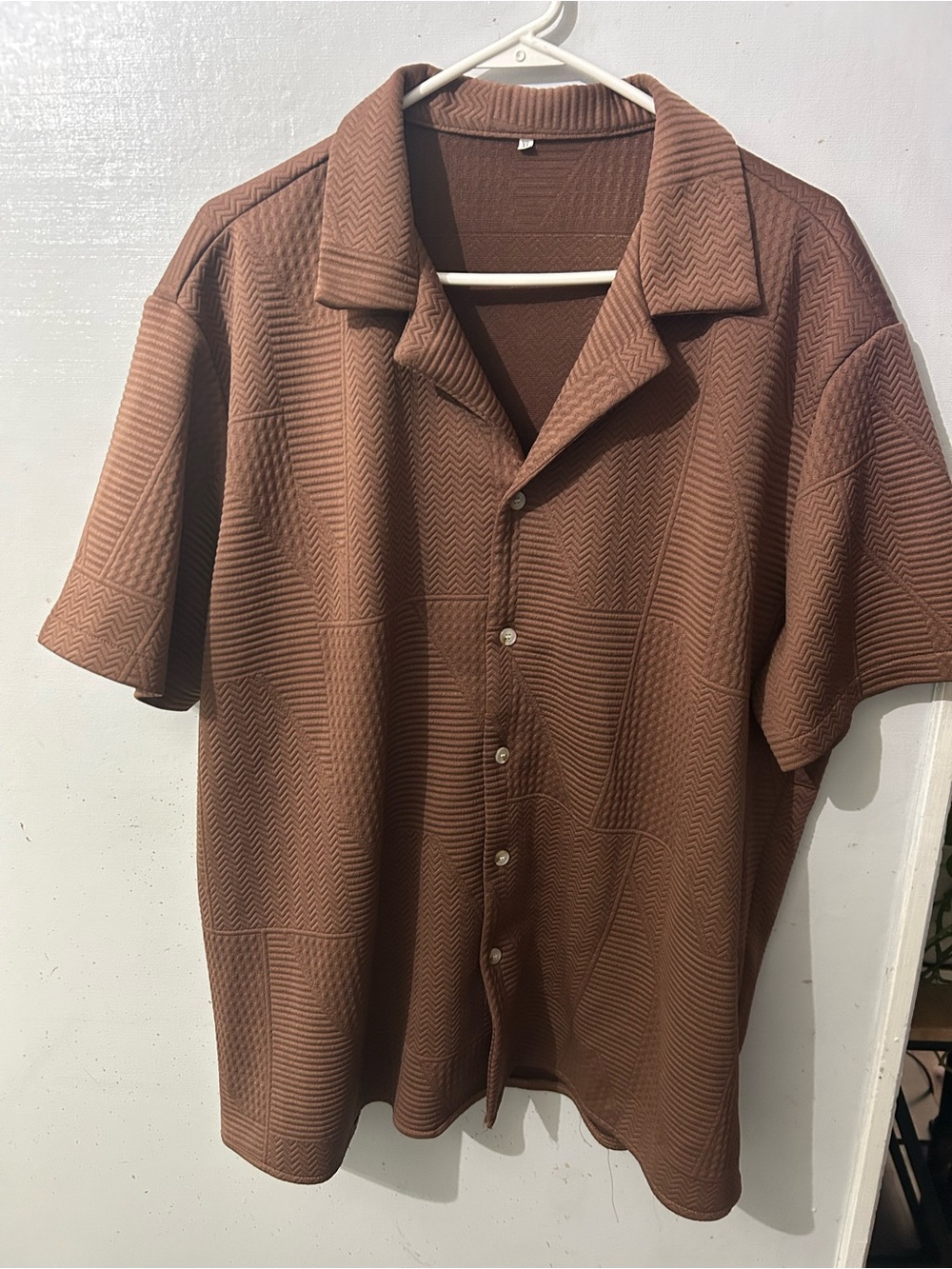 Casual Brown Short-Sleeve Button-Down Shirt